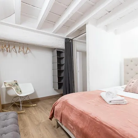 Апартаменты Duplex In Rue De La Prefecture Old Town 2 Bdrs *