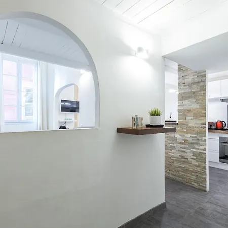 Duplex In Rue De La Prefecture Old Town 2 Bdrs アパート ニース