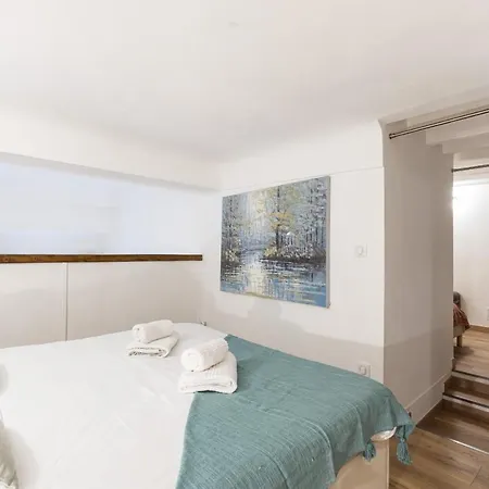 Duplex In Rue De La Prefecture Old Town 2 Bdrs