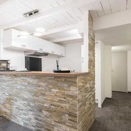 Duplex In Rue De La Prefecture Old Town 2 Bdrs Lejlighed *